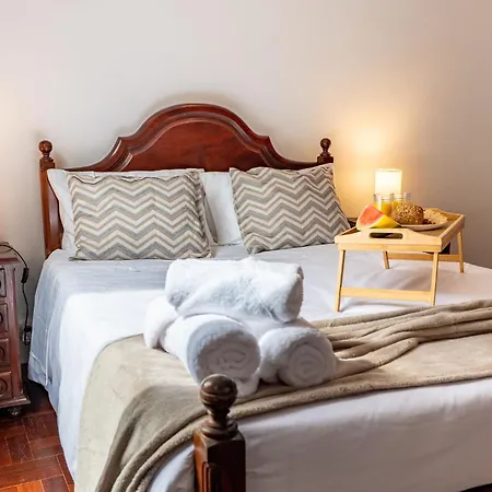 Solar Do Pico 아파트 *